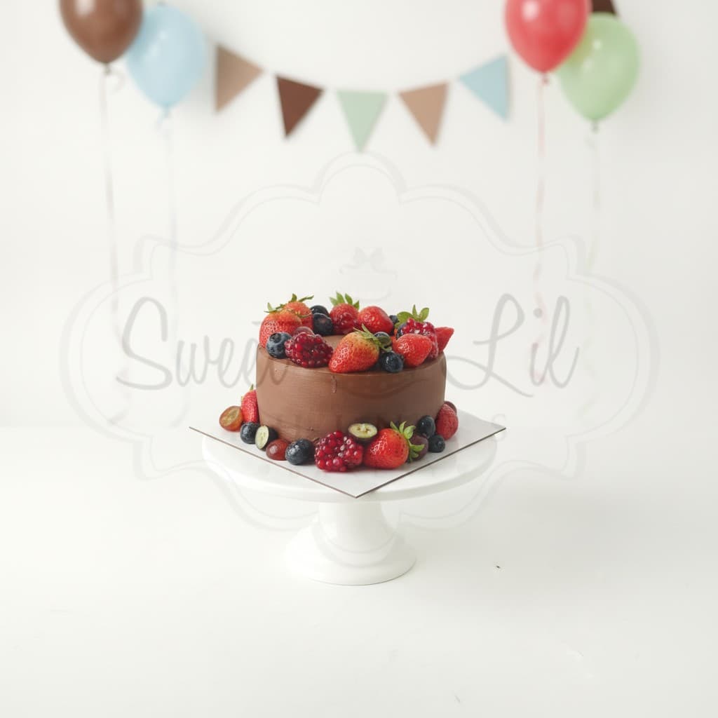 Fresh Berry Chocolate Ganache Cake