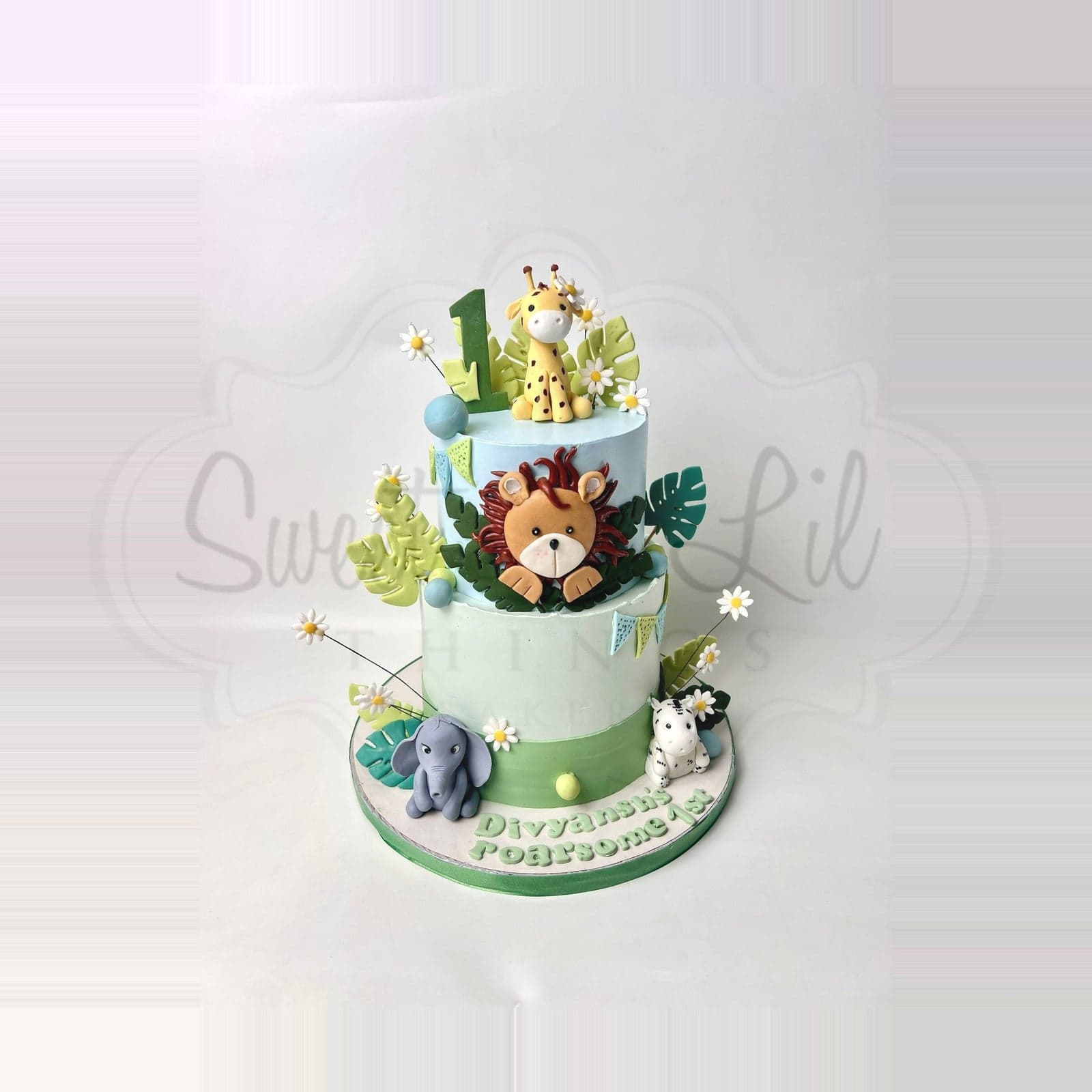 Jungle Theme Cake — Giraffe Lion First photo 2