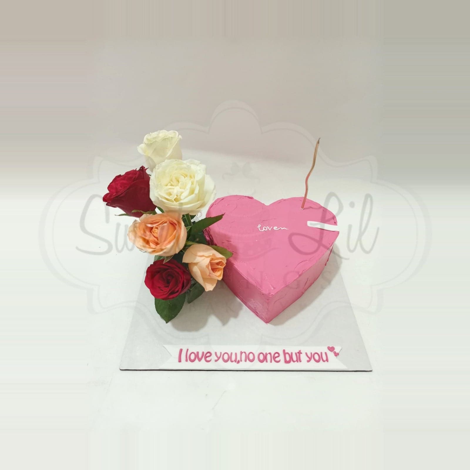 Heart Shaped Rose Love Cake photo 2