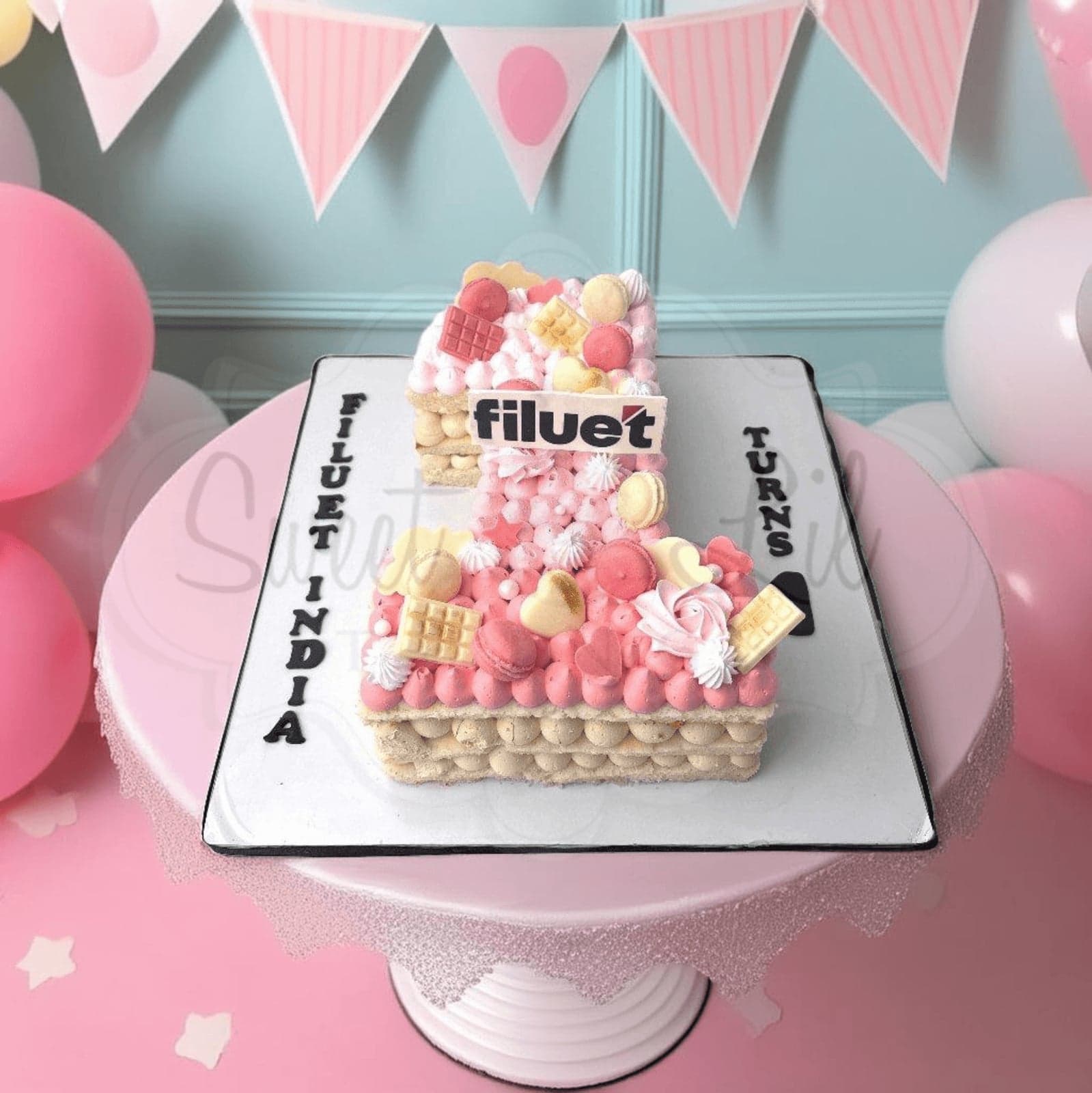 Letter & Number Cakes