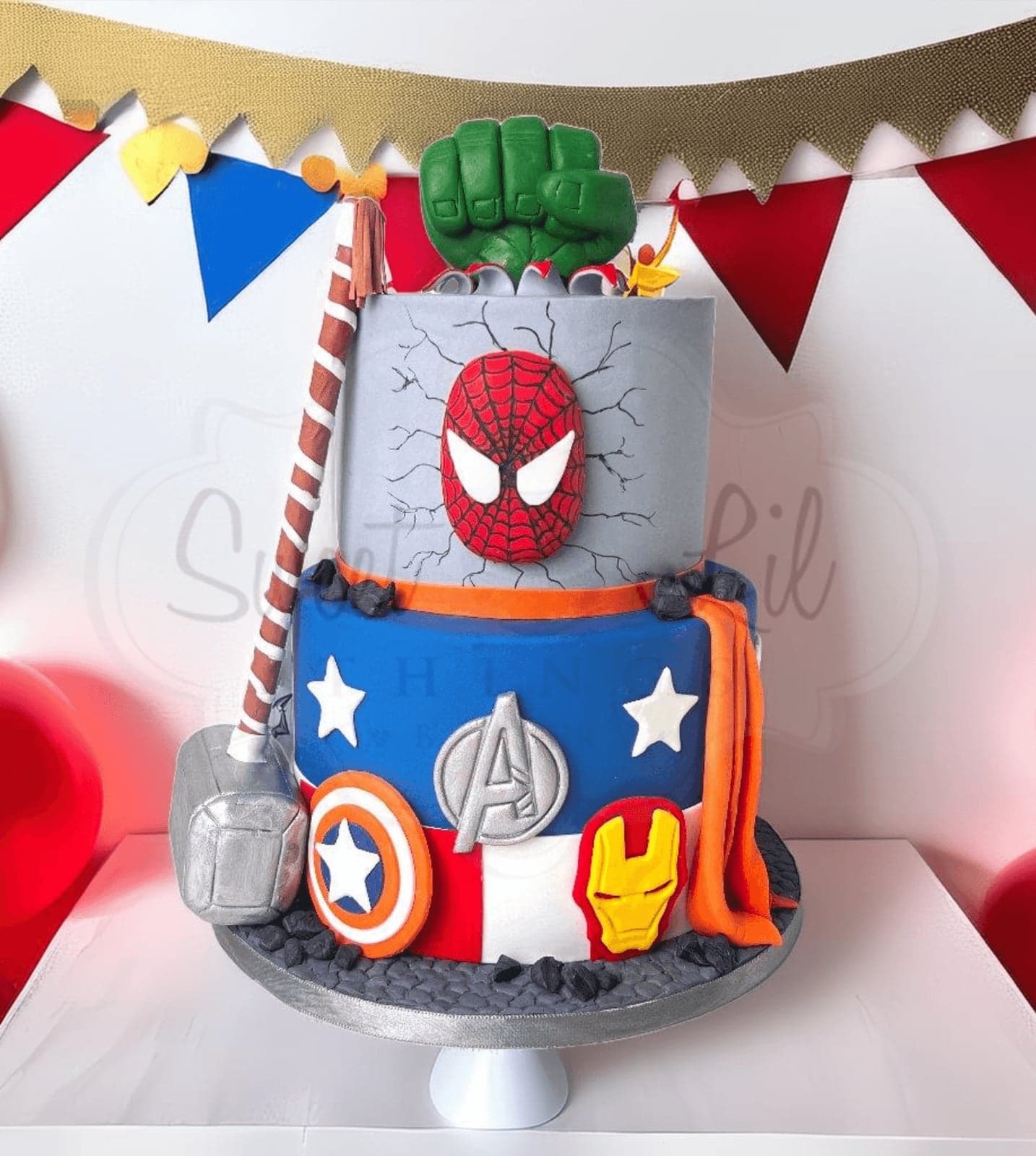 Marvel Avengers Super Heroes Cake