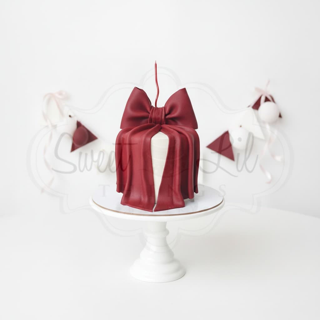 Bow Cake