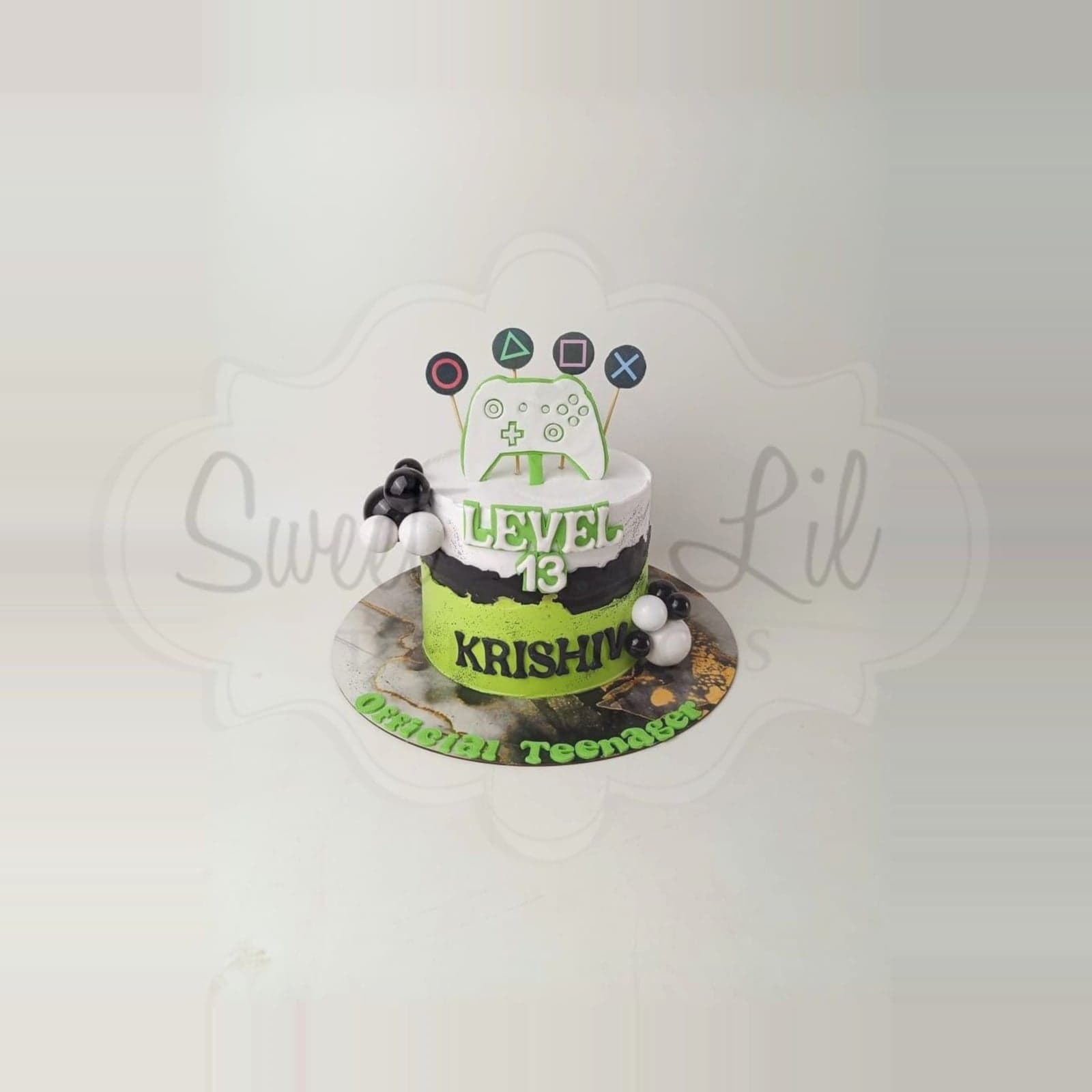 Gaming cake for teenager photo 2