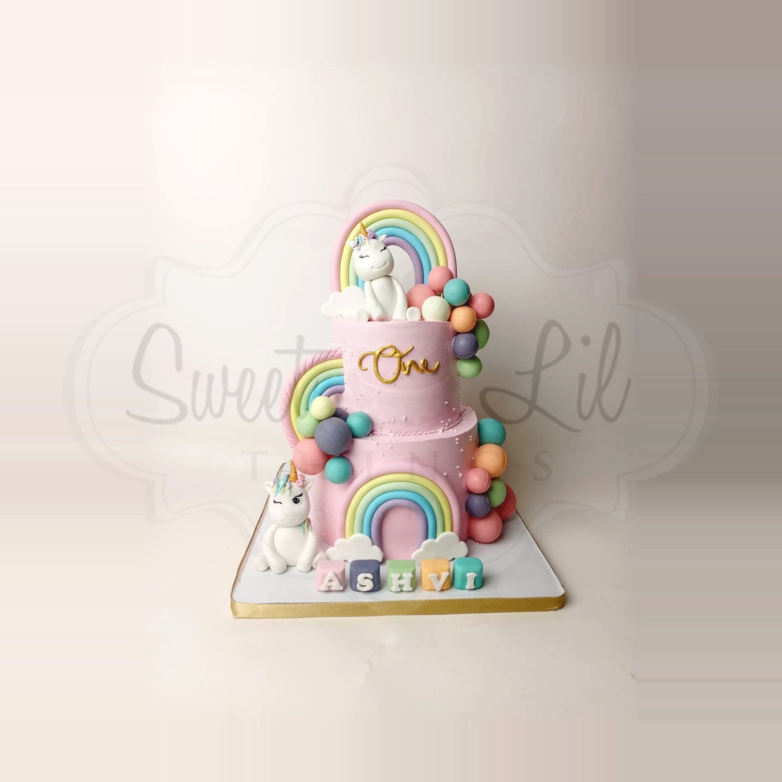 Unicorn Rainbow Birthday Cake — Pastel First photo 2